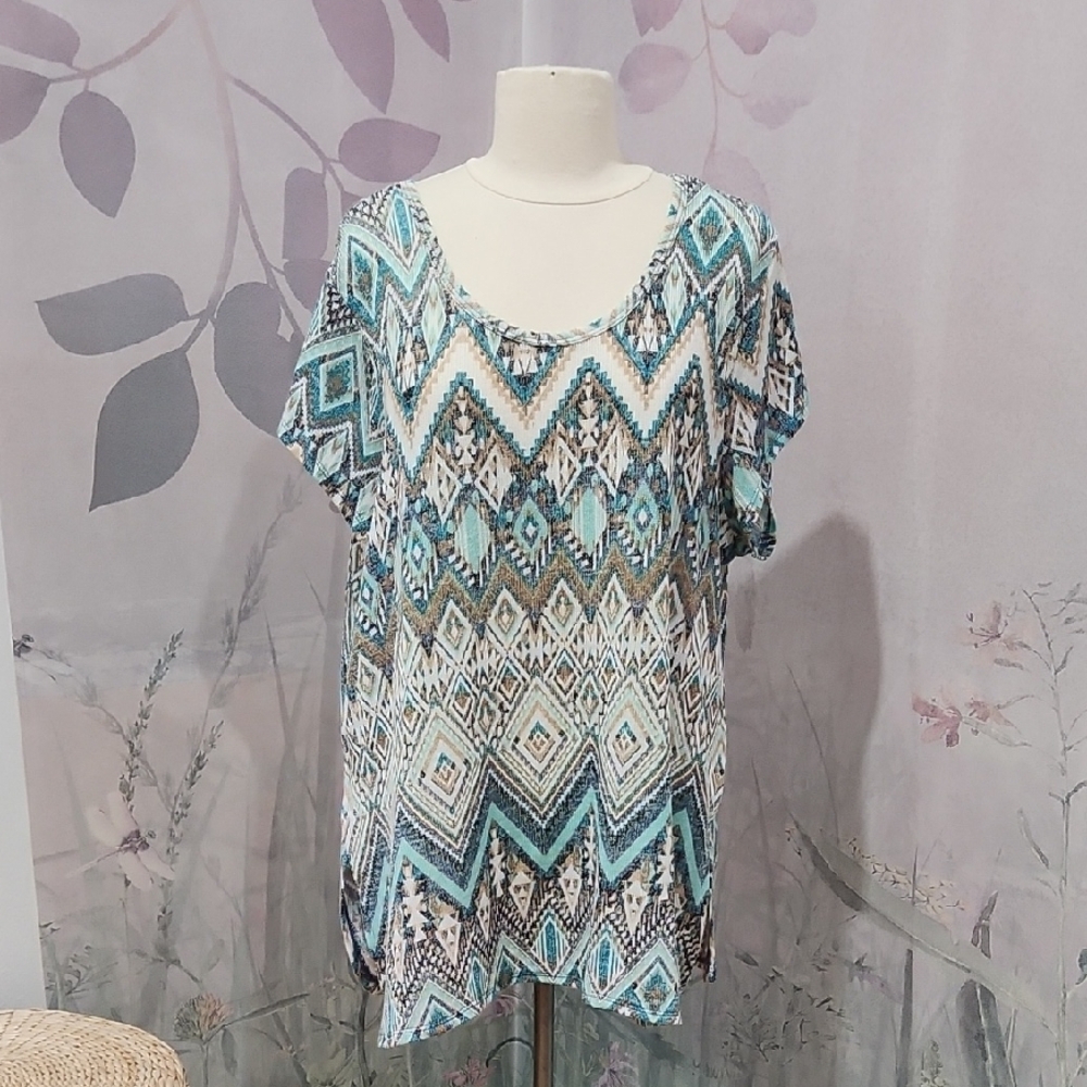 Geometric Patterned Women's Top